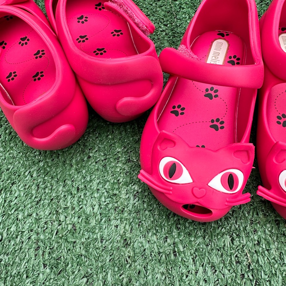 Mini Melissa Pink Cat Face Slippers - Picture 6 of 6